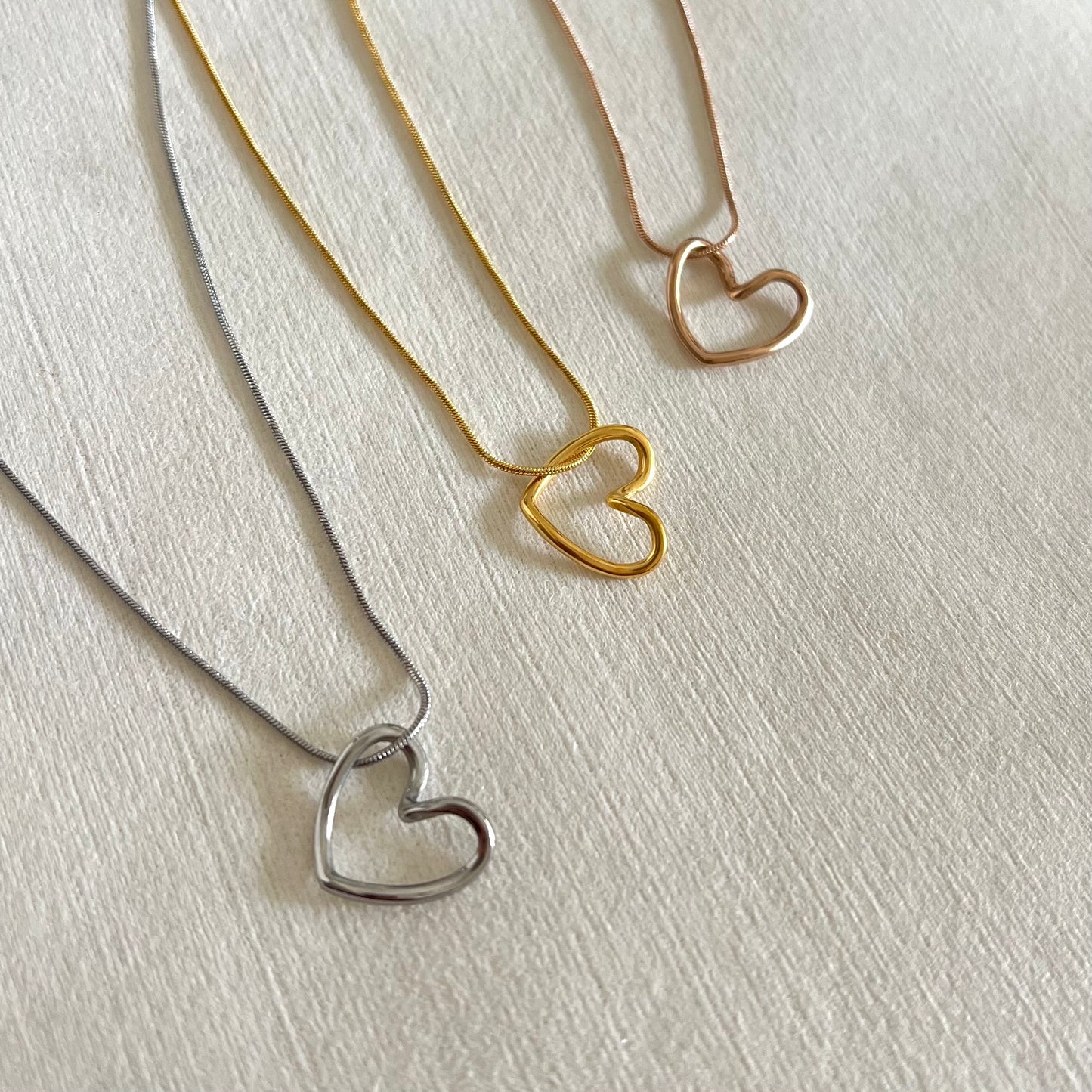 Heart link necklace
