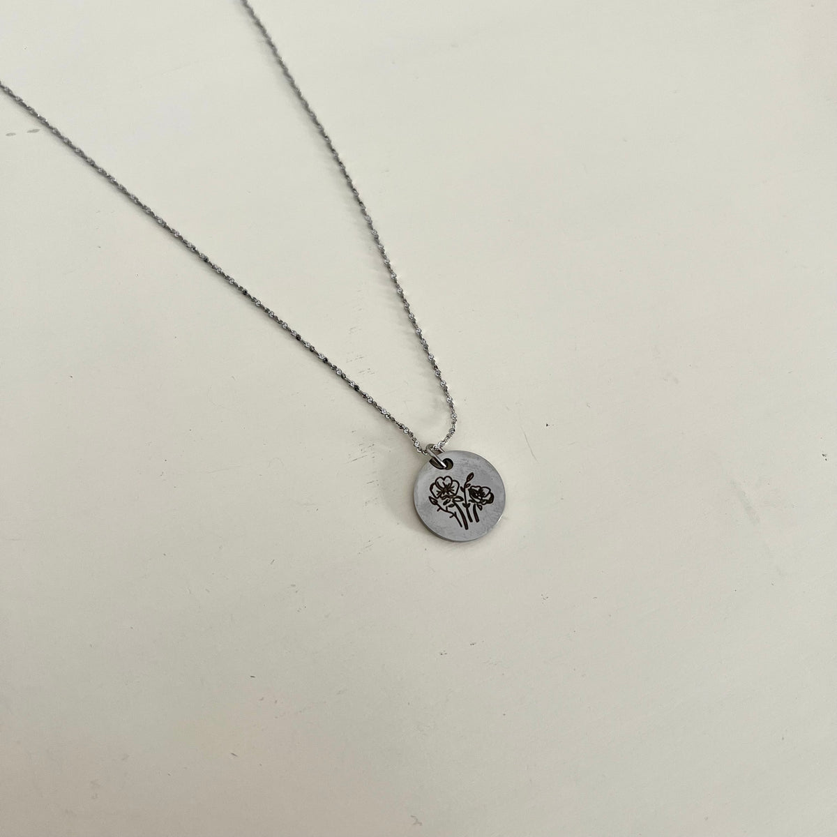 Birth flower necklace - Silver
