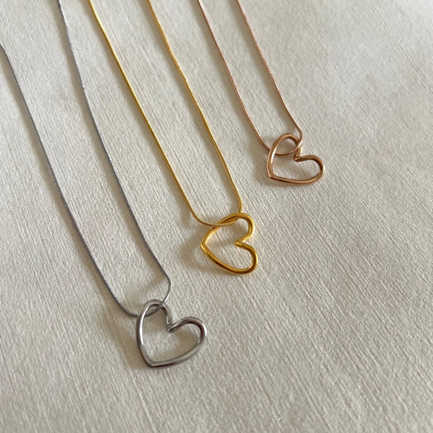 Heart link necklace