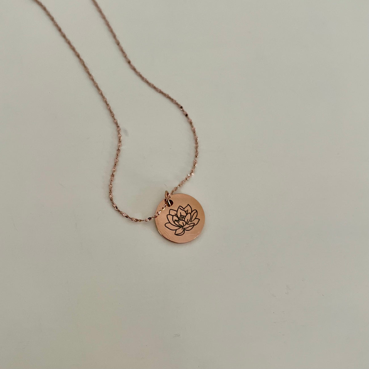 Birth flower necklace - Rose Gold