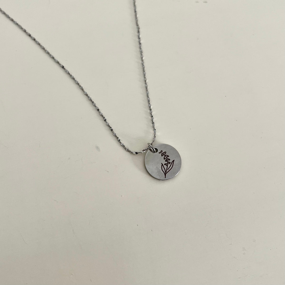 Birth flower necklace - Silver