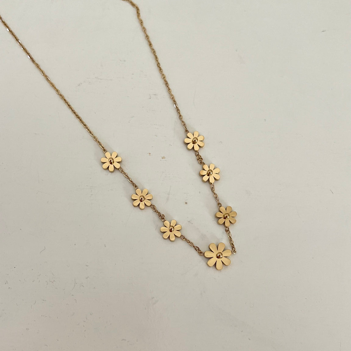 18KT Gold Plated Flower Power Necklace