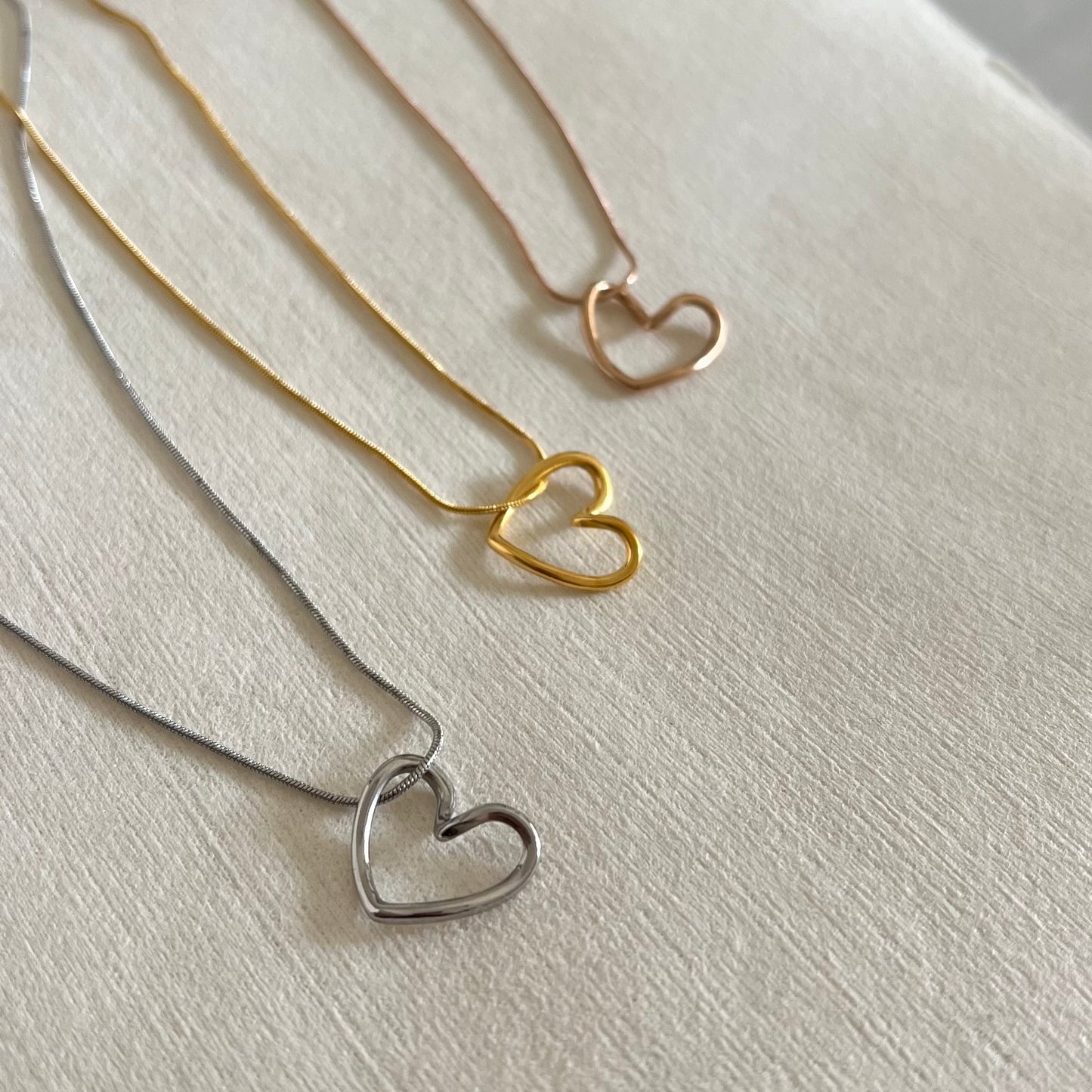 Heart link necklace
