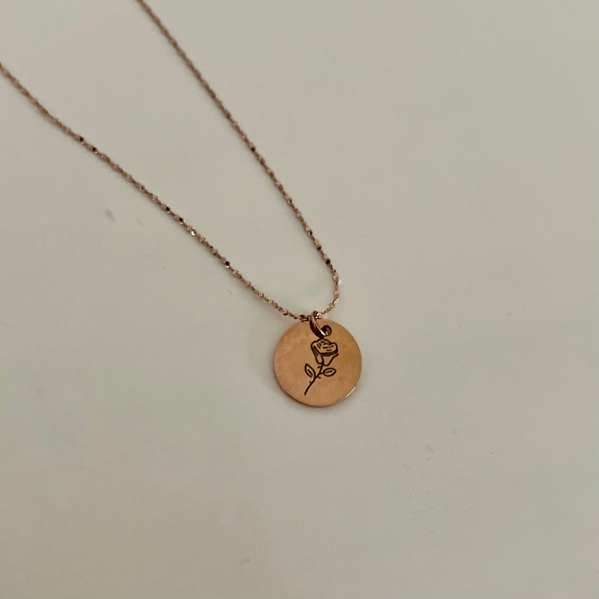 Birth flower necklace - Rose Gold