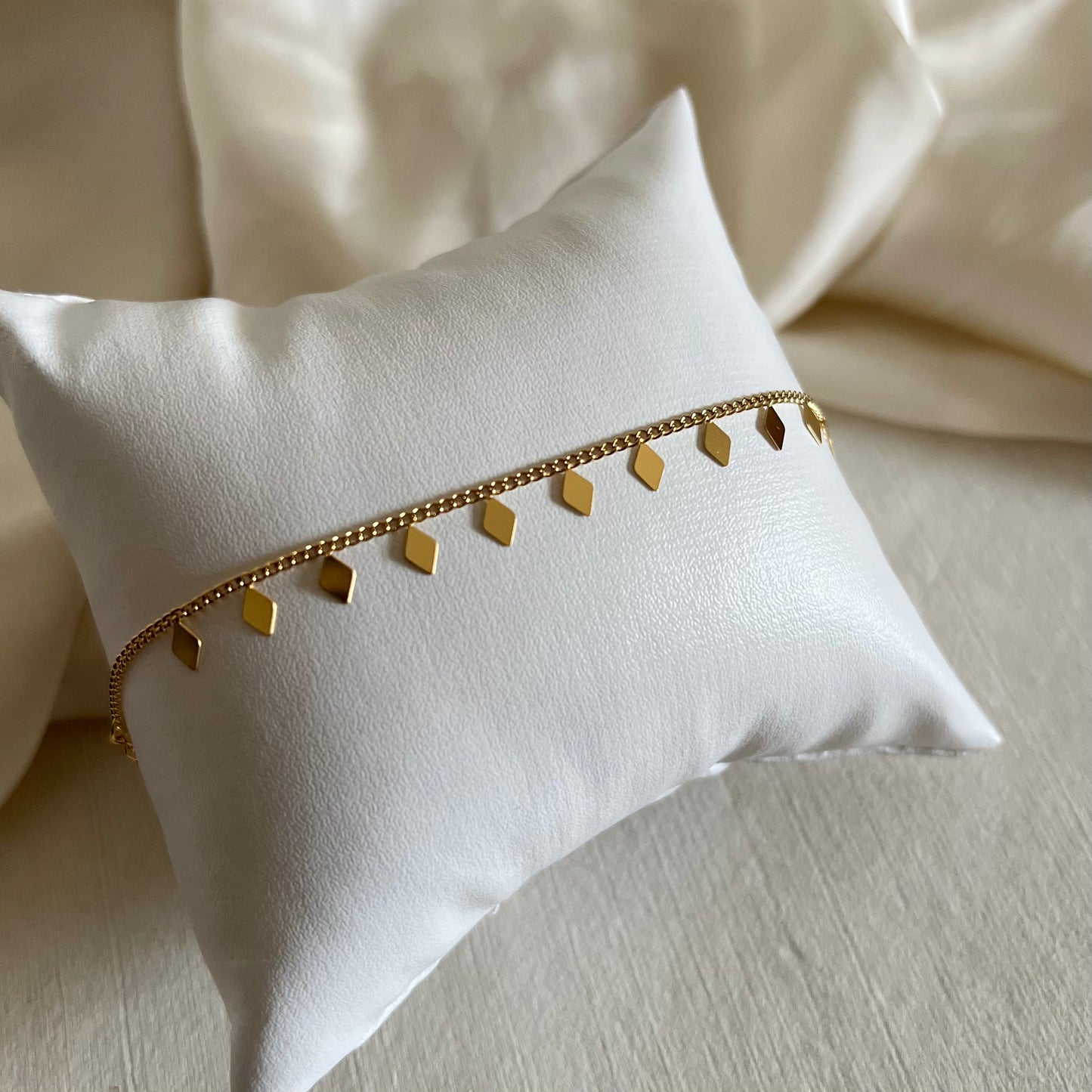 18KT Gold Plated Dangling Diva Bracelet