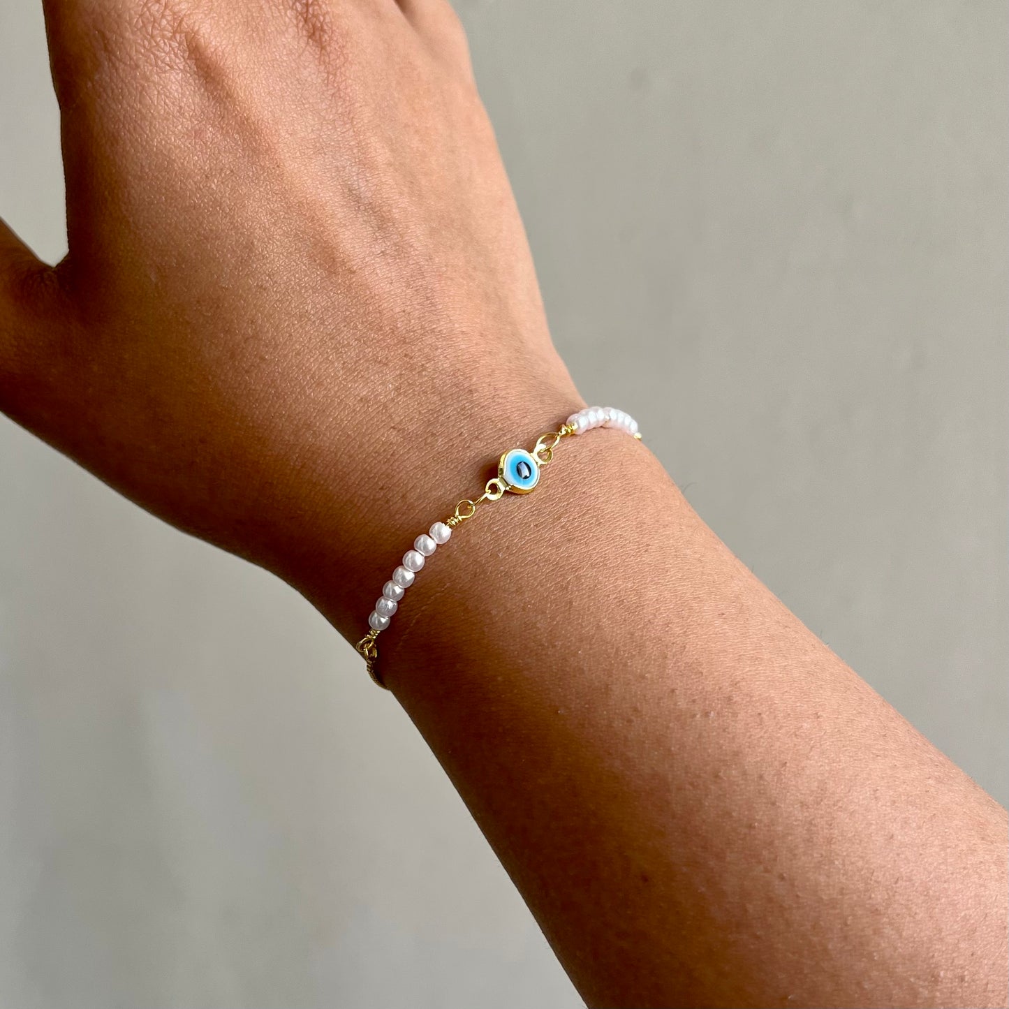 18KT Gold Plated Niki Evil Eye Bracelet with Pearls