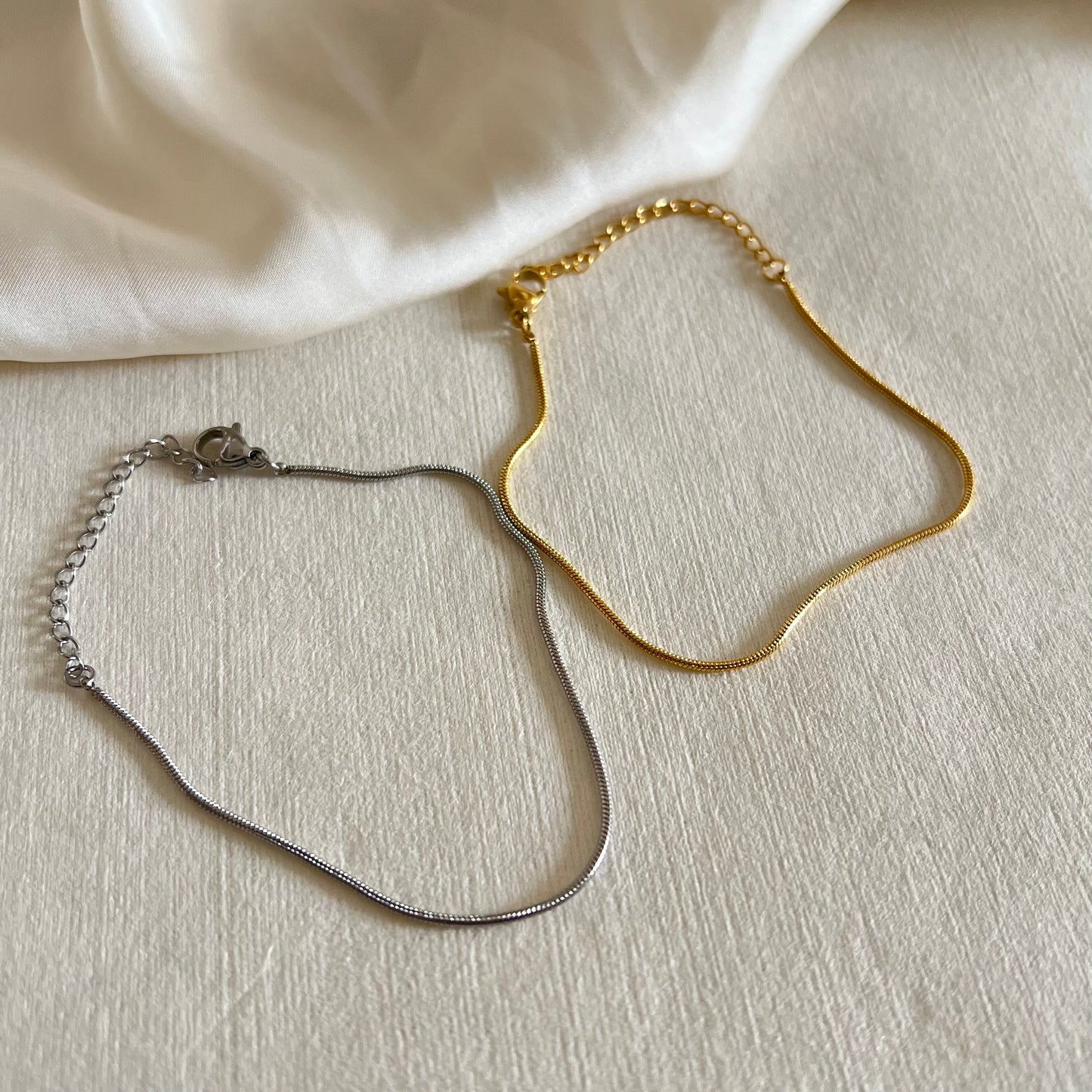 Couple bracelet - sleek chain