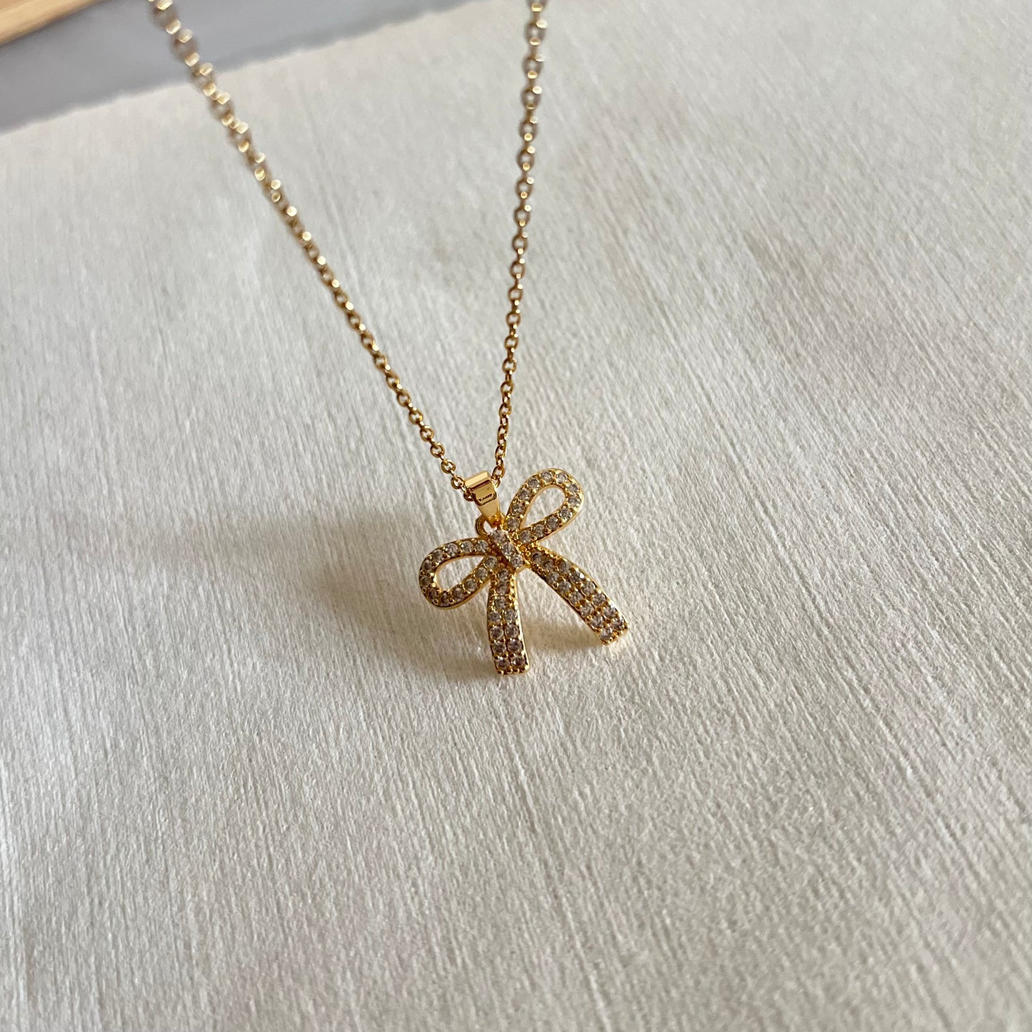18KT Gold Plated Sparkly Bow Necklace
