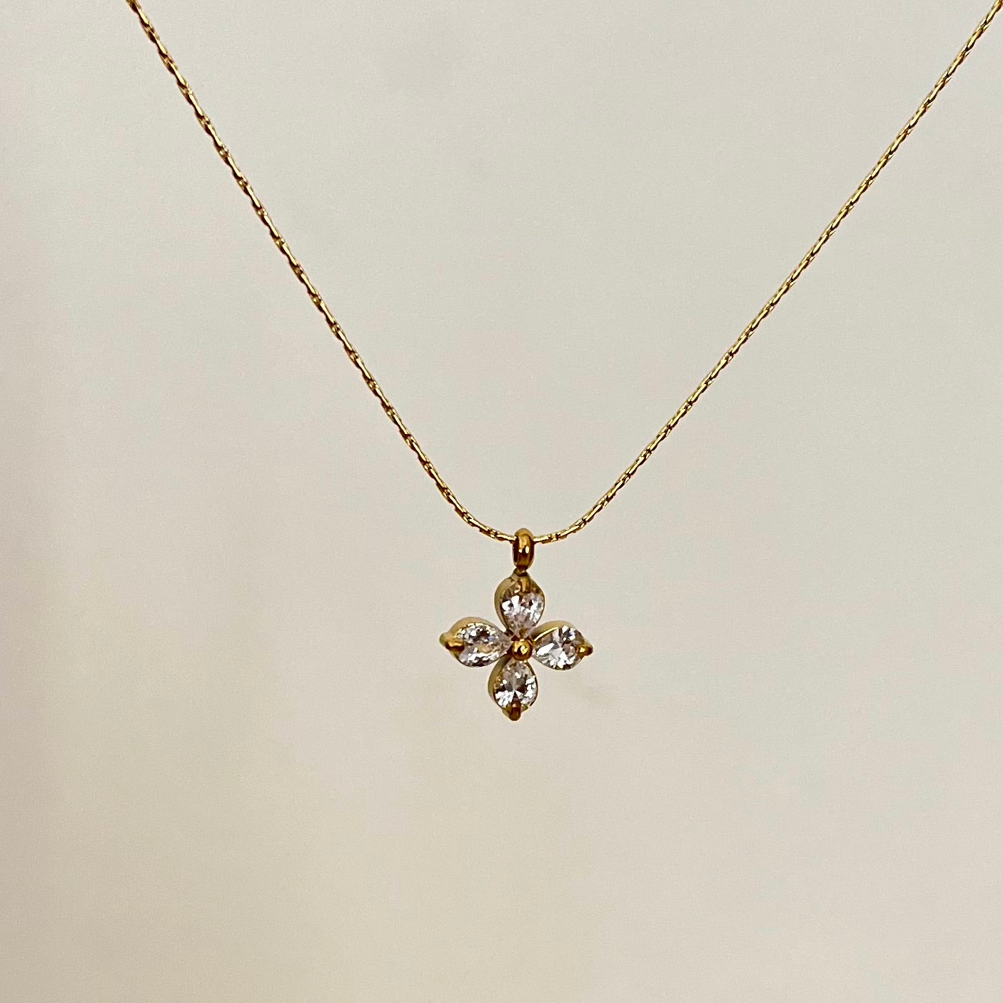 18KT Gold Plated Violet Blossom Necklace