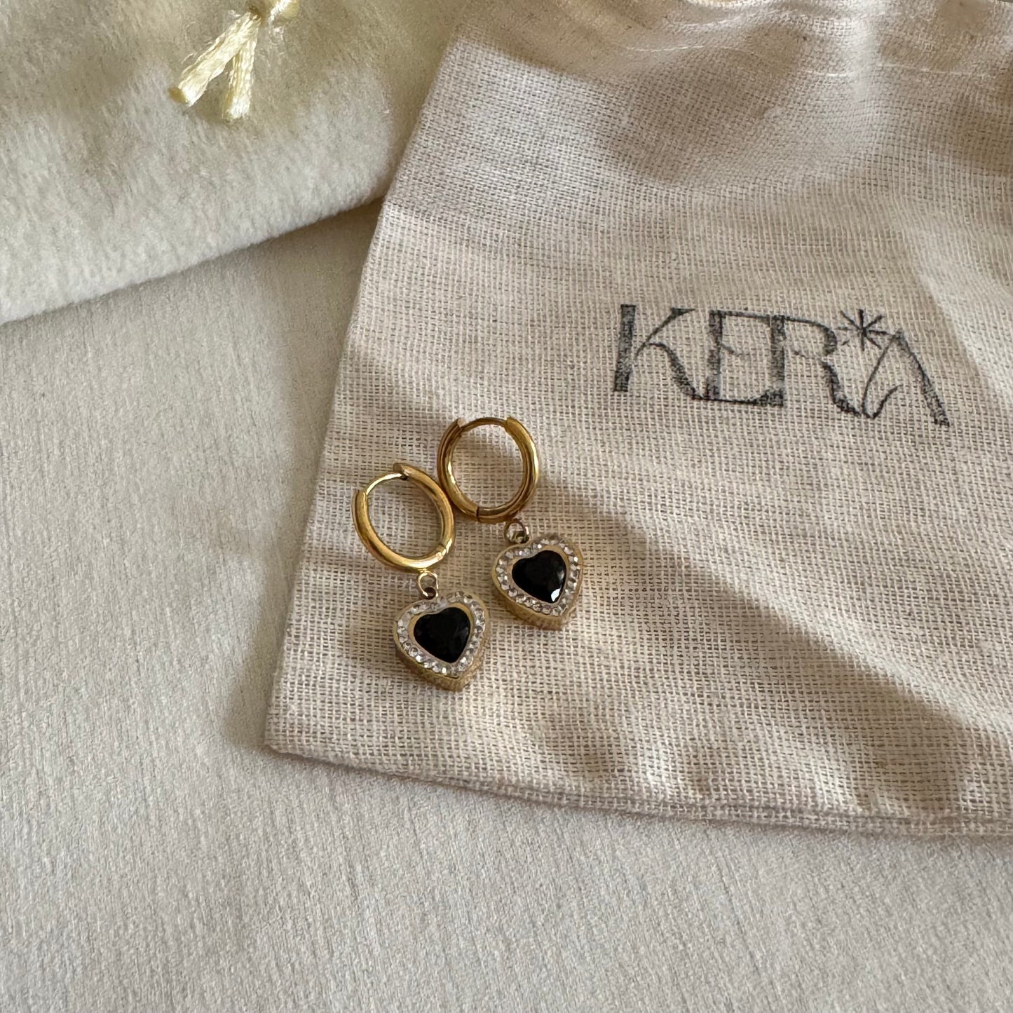 18KT Gold Plated Kaashvi Heart Earrings