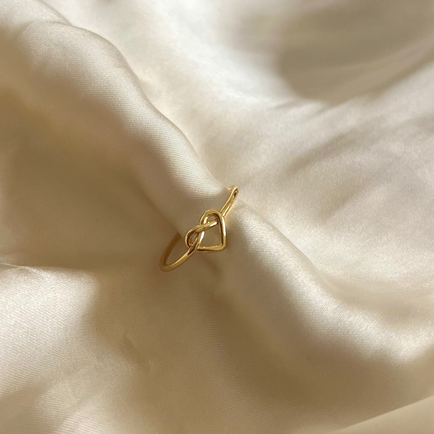 18KT Gold Plated Heart Crossed Ring