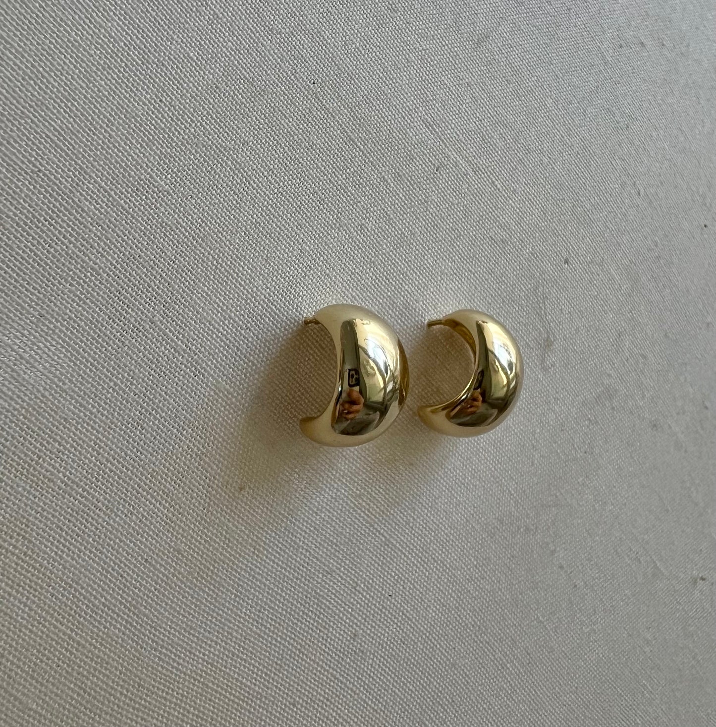 18KT Gold Plated Pree Semi-Hoop Earrings
