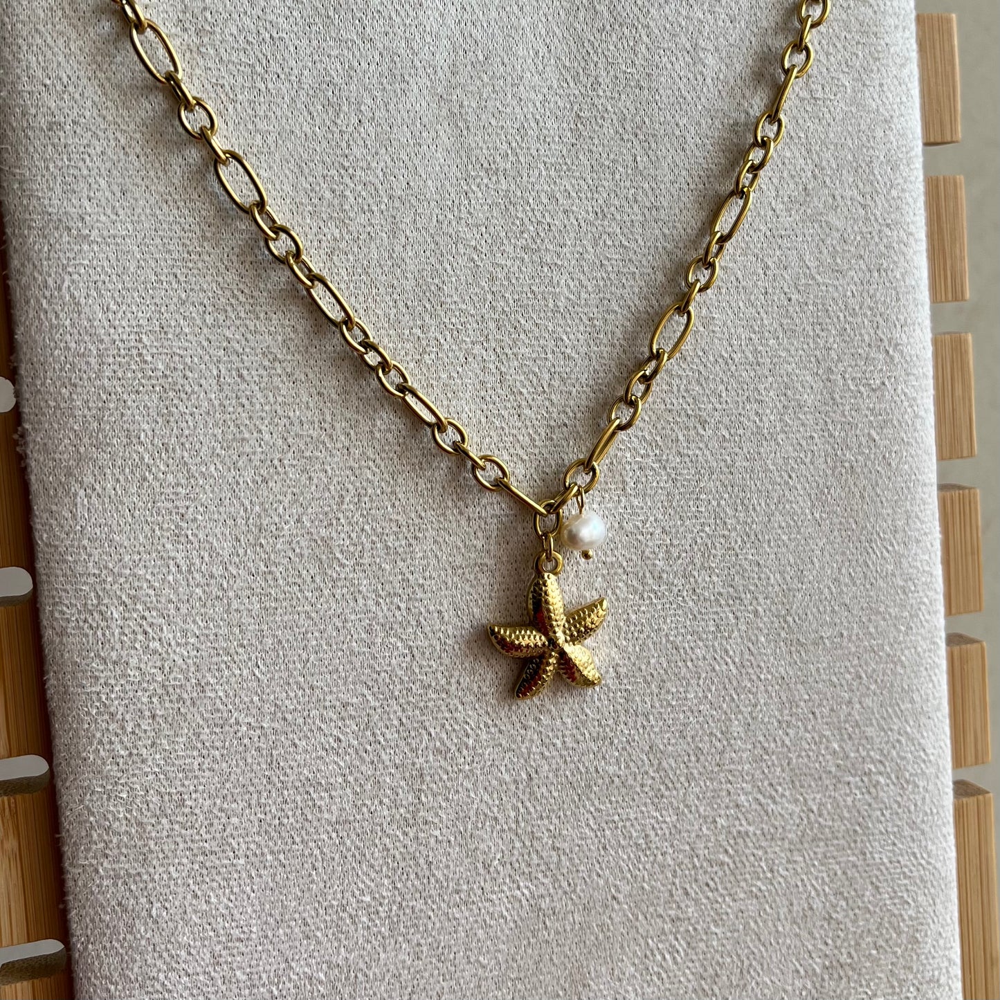 18KT Gold Plated Starfish Necklace with Dangling Pearl