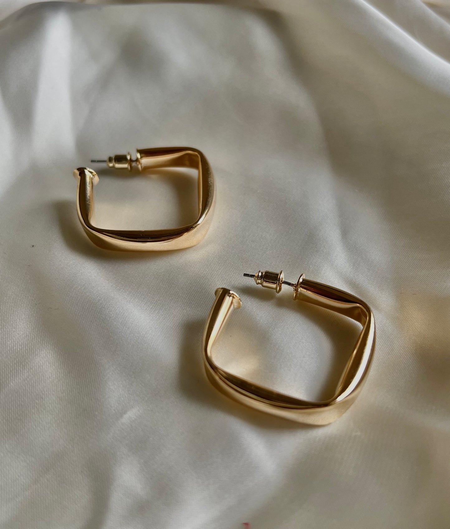 18KT Gold Plated Kashish Square Hoop Earrings