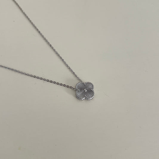 Silver toned Jaggy Clover Necklace